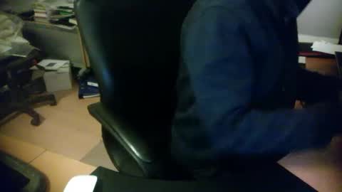 Snapshot of amor2200 chatting on 12-27-24, 06:53 Amor2200 online show from 12-27-24, 06:53