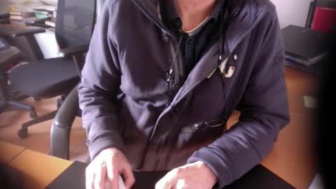 Snapshot of amor2200 chatting on 01-27-25, 01:09 Amor2200 online show from 01-27-25, 01:09