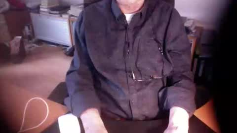 Snapshot of amor2200 chatting on 02-16-26, 08:10 Amor2200 online show from 02-16-26, 08:10