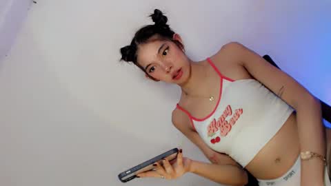 Belle Tylor online show from 01-25-25, 06:45