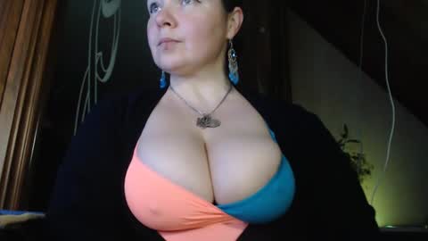 amorelara online show from 01-24-25, 04:05