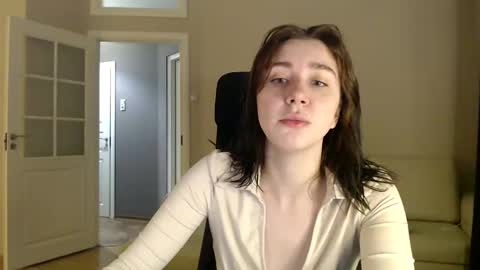 Snapshot of amoremeoww chatting on 01-05-25, 01:04 miss unforgettable online show from 01-05-25, 01:04