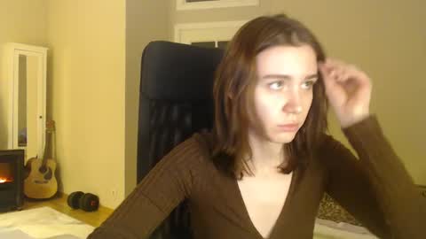 Snapshot of amoremeoww chatting on 01-22-25, 06:10 miss unforgettable online show from 01-22-25, 06:10