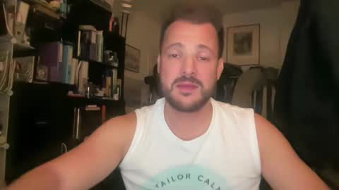 amorenew2025 online show from 10-21-25, 03:29