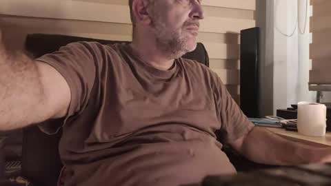 AmorLin online show from 03-25-26, 04:24