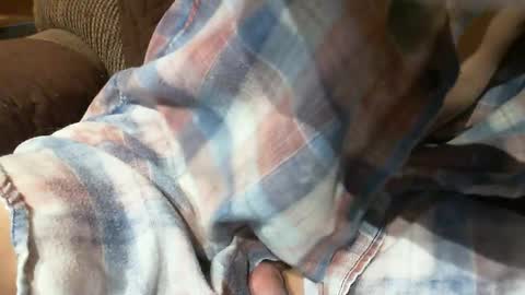 Snapshot of amos314 chatting on 11-25-25, 03:17 amos314 online show from 11-25-25, 03:17