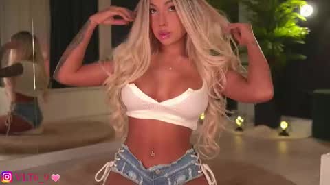    -------------   online show from 12-16-25, 11:32