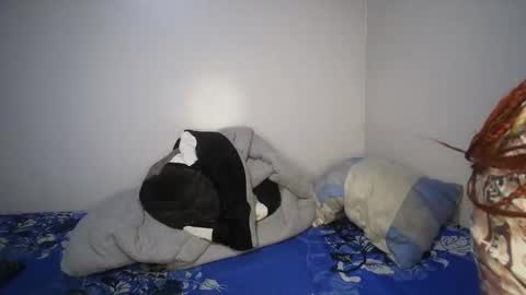 Snapshot of amunetlover chatting on 11-14-25, 07:29 shantel online show from 11-14-25, 07:29