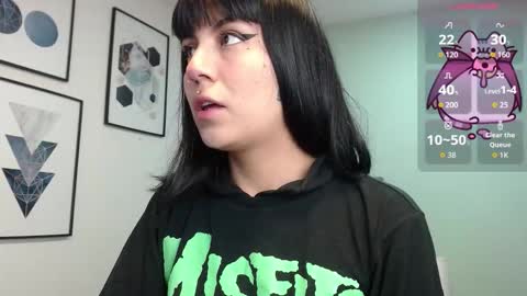 Snapshot of amy__adams1 chatting on 11-26-25, 04:46 Amy 3 online show from 11-26-25, 04:46