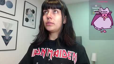 Snapshot of amy__adams1 chatting on 01-15-26, 04:17 Amy 3 online show from 01-15-26, 04:17