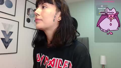 Snapshot of amy__adams1 chatting on 01-16-26, 04:16 Amy 3 online show from 01-16-26, 04:16