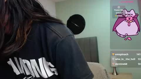 Snapshot of amy__adams1 chatting on 02-20-26, 06:19 Amy 3 online show from 02-20-26, 06:19