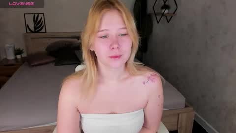 Amy online show from 10-19-25, 11:38