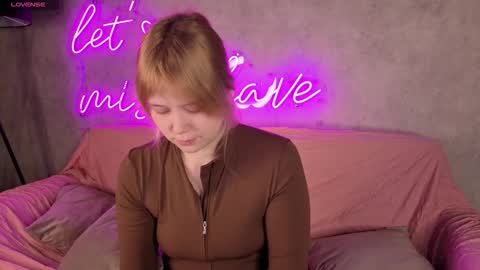 Amy online show from 11-09-25, 12:09