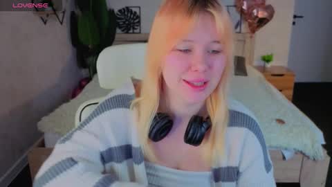 Amy online show from 03-18-26, 12:36