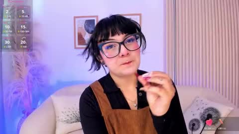 Snapshot of amy_lit chatting on 02-05-26, 08:24 Hello I am Allison Welcome to my room and let is have a good time together whith me online show from 02-05-26, 08:24