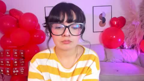 Snapshot of amy_lit chatting on 02-19-26, 09:11 Hello I am Allison Welcome to my room and let is have a good time together whith me online show from 02-19-26, 09:11