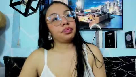 Emy Noa  online show from 04-29-26, 01:53