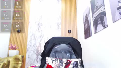 Snapshot of amy_rivas08 chatting on 09-13-25, 11:15 AMY online show from 09-13-25, 11:15