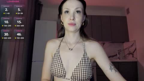 Snapshot of amy_sparkle chatting on 10-09-25, 11:14 Miriam online show from 10-09-25, 11:14