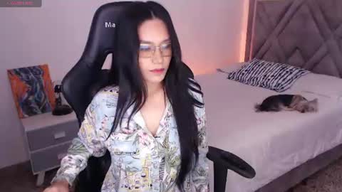Mia Cristancho online show from 07-12-26, 03:58