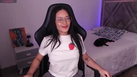 Mia Cristancho online show from 07-19-26, 03:49