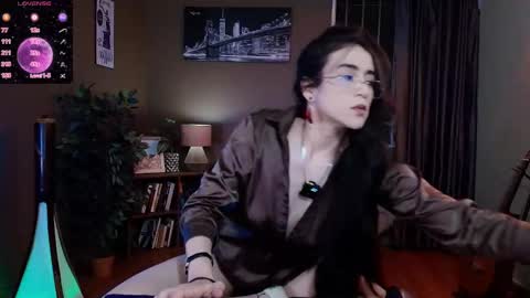 Amy online show from 11-18-25, 02:17