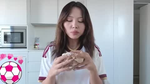 girl next door named Amy online show from 07-16-26, 04:35