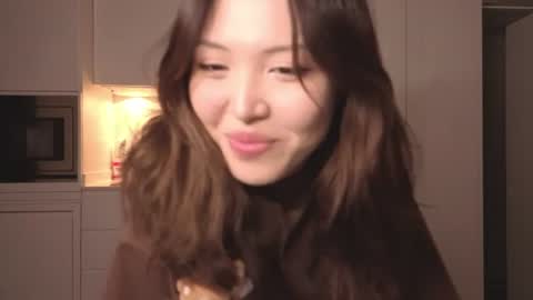 girl next door named Amy online show from 08-02-26, 10:52