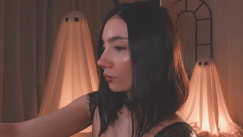 Amy Armstrong online show from 10-12-25, 12:53