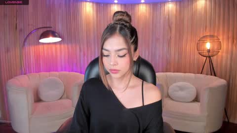 Snapshot of amydavis_ chatting on 12-06-24, 06:28 Amy online show from 12-06-24, 06:28