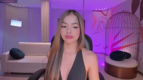 Snapshot of amydavis_ chatting on 02-27-25, 06:40 Amy online show from 02-27-25, 06:40