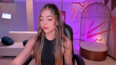 Snapshot of amydavis_ chatting on 02-28-25, 03:04 Amy online show from 02-28-25, 03:04