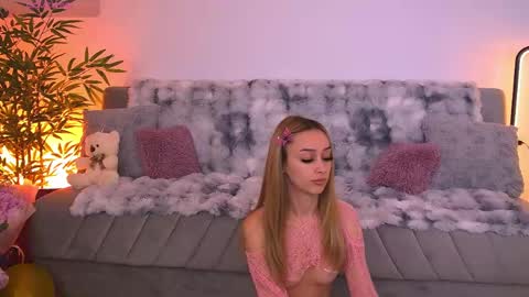 amykentt online show from 05-17-26, 04:03