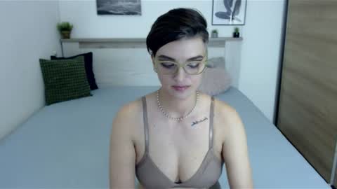 Hi there guys  My pleasure in your hands  pvt is open online show from 07-08-26, 07:18