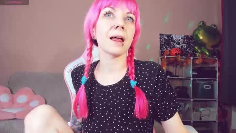 Amy Rose online show from 10-18-25, 08:20