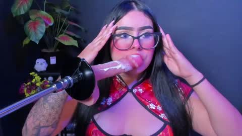 Snapshot of amywhitte_ chatting on 04-30-26, 03:46 amywhitte_ online show from 04-30-26, 03:46