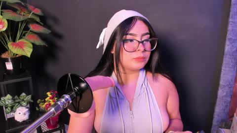 Snapshot of amywhitte_ chatting on 06-07-26, 03:54 amywhitte_ online show from 06-07-26, 03:54