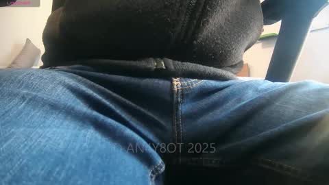 Snapshot of an4y8ot chatting on 01-29-25, 11:51 A online show from 01-29-25, 11:51