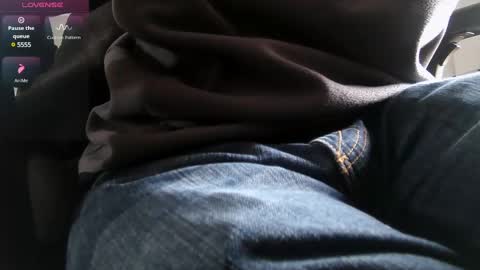 Snapshot of an4y8ot chatting on 03-03-25, 09:33 A online show from 03-03-25, 09:33