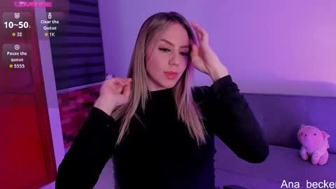 Snapshot of ana_becker1 chatting on 10-24-25, 06:32 Ana online show from 10-24-25, 06:32