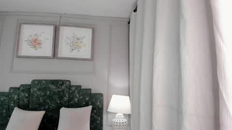 Ana  online show from 12-22-25, 11:18