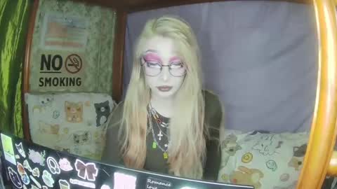 Snapshot of ana_dewitt chatting on 02-09-25, 10:00 ana dewitt online show from 02-09-25, 10:00