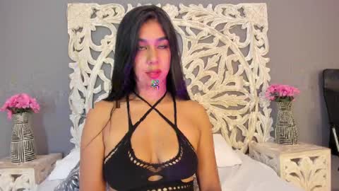 Snapshot of ana_gonzalez chatting on 05-12-26, 08:39 Ana Gonzalez online show from 05-12-26, 08:39
