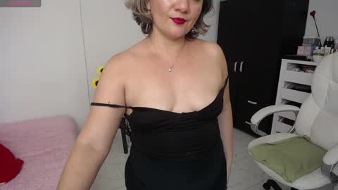 Snapshot of ana_hotmilf chatting on 12-02-24, 03:47  Ana  online show from 12-02-24, 03:47