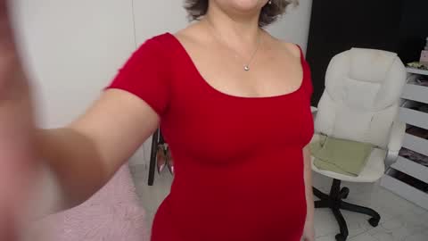 Snapshot of ana_hotmilf chatting on 12-07-24, 11:40  Ana  online show from 12-07-24, 11:40