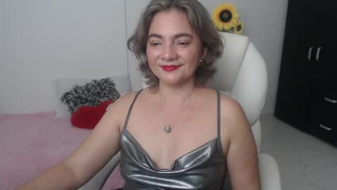 Snapshot of ana_hotmilf chatting on 01-01-25, 12:11  Ana  online show from 01-01-25, 12:11