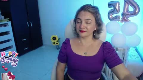 Snapshot of ana_hotmilf chatting on 01-14-25, 01:47  Ana  online show from 01-14-25, 01:47