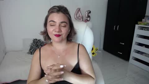 Snapshot of ana_hotmilf chatting on 01-24-25, 02:49  Ana  online show from 01-24-25, 02:49