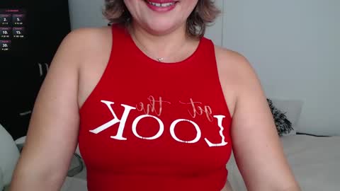 Snapshot of ana_hotmilf chatting on 02-01-25, 01:30  Ana  online show from 02-01-25, 01:30